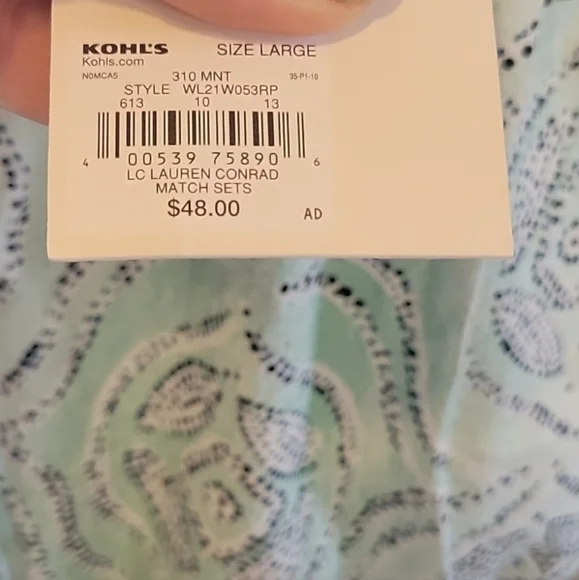 NWT, LC Lauren Conrad - Multi Green Colored Sage Paisley Crop Top, Size Large - Picture 6 of 11